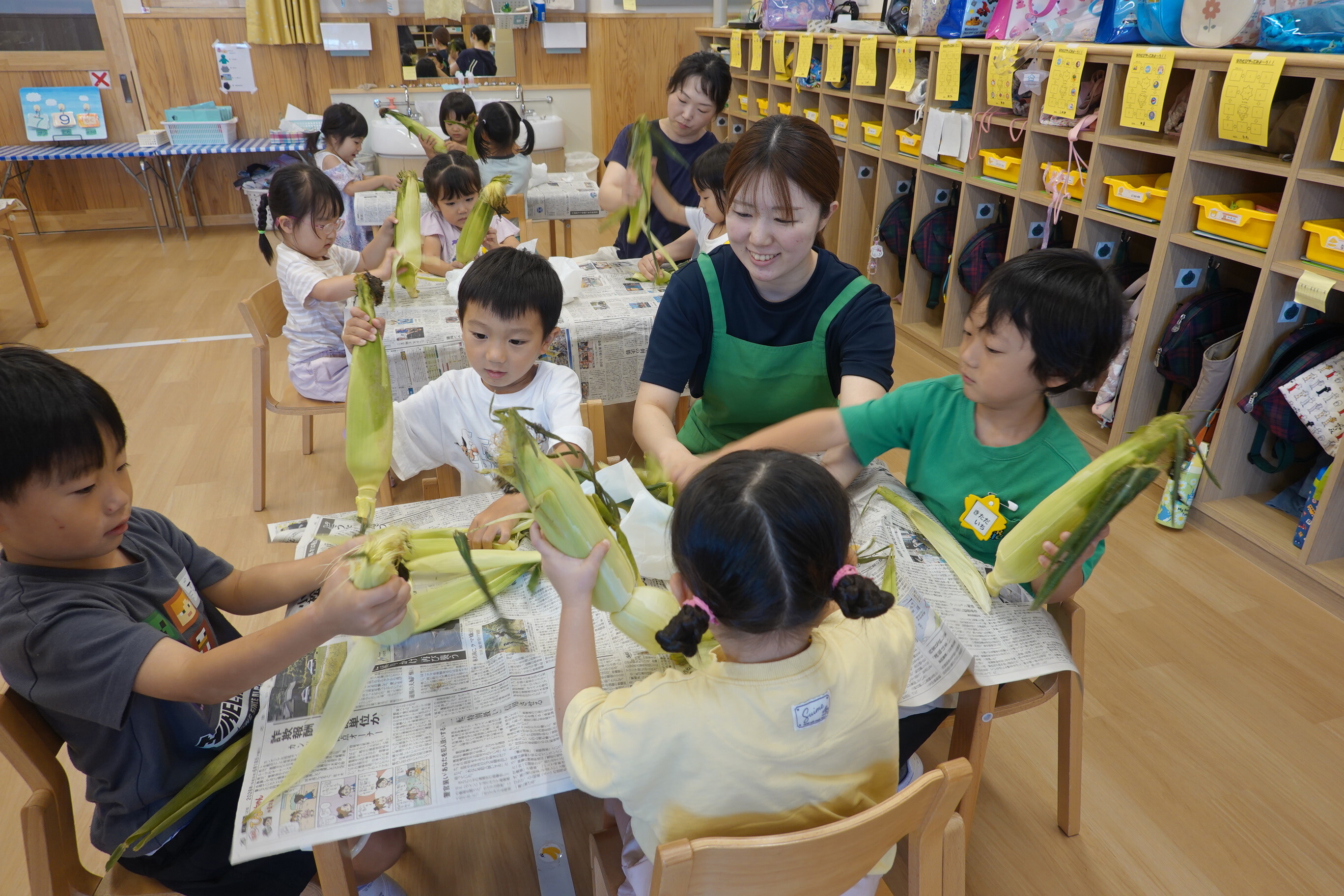 7.9　とうもろこし皮むき（ばら組）